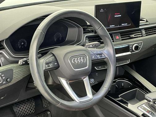 2023 Audi A4 45 S line Premium Plus