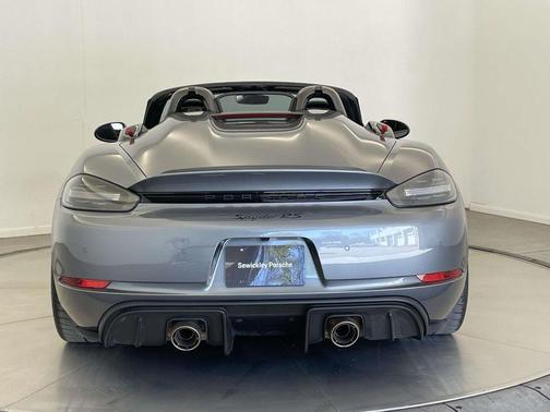 2025 Porsche 718 Spyder RS