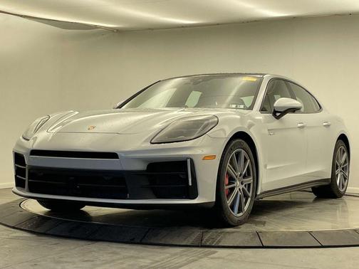 2025 Porsche Panamera 4S