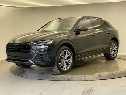 2022 Audi Q8 55 Premium