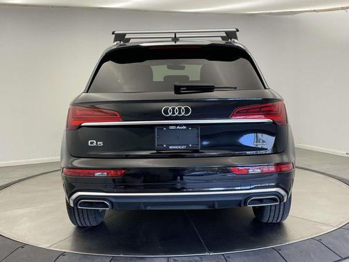 2022 Audi Q5 45 S line Premium