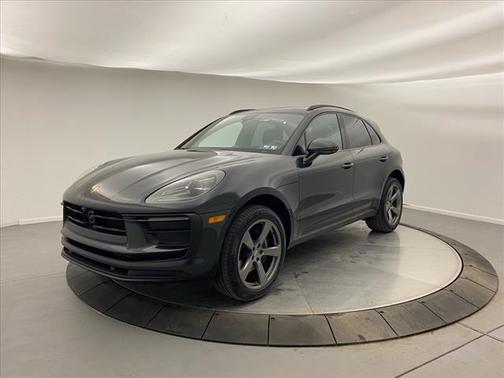 2024 Porsche Macan Base