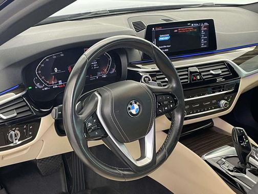 2020 BMW 530 530i