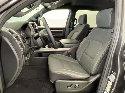 Granite Crystal Metallic Clearcoat 2024 RAM 1500 Big Horn/Lone Star
