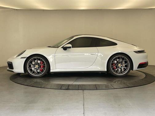 Carrara White Metallic 2020 Porsche 911