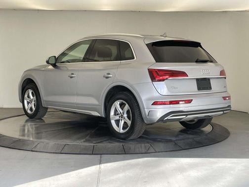 2023 Audi Q5 40 Premium