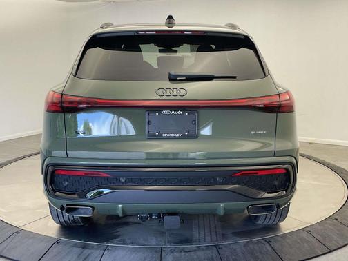 District Green Metallic 2026 Audi Q5 Premium Plus TFSI quattro S tronic
