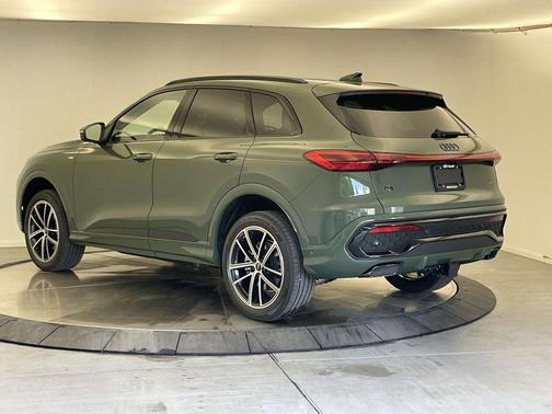 District Green Metallic 2026 Audi Q5 Premium Plus TFSI quattro S tronic