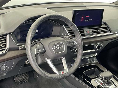 2024 Audi Q5 55 S line Premium Plus