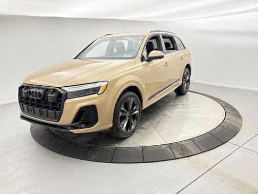 2025 Audi Q7 55 Premium Plus