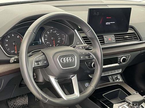 2023 Audi Q5 40 Premium