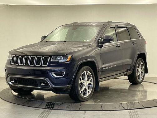 2018 Jeep Grand Cherokee Sterling Edition