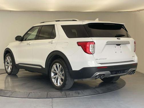 Star White Metallic Tri-Coat 2021 Ford Explorer Platinum
