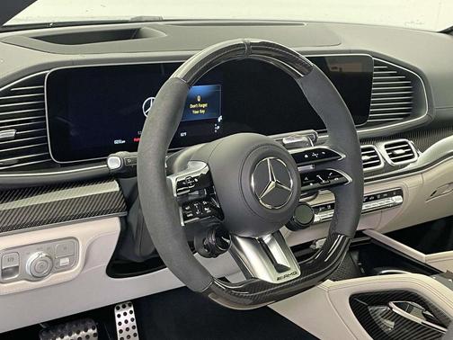 Obsidian Black Metallic 2025 Mercedes-Benz AMG GLE 63 S 4MATIC+