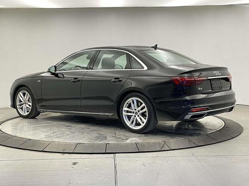 2023 Audi A4 45 S line Premium Plus
