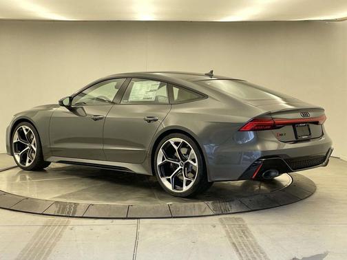 2026 Audi RS 7 4.0T Performance
