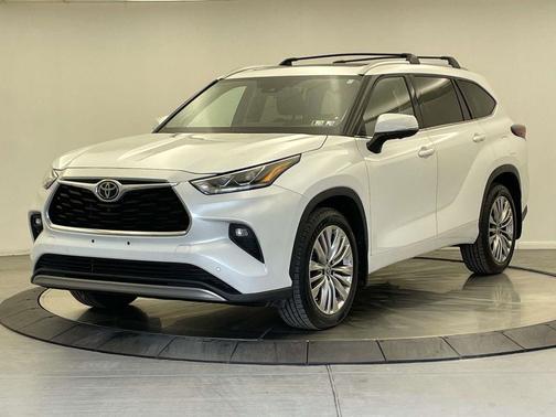 2024 Toyota Highlander Platinum