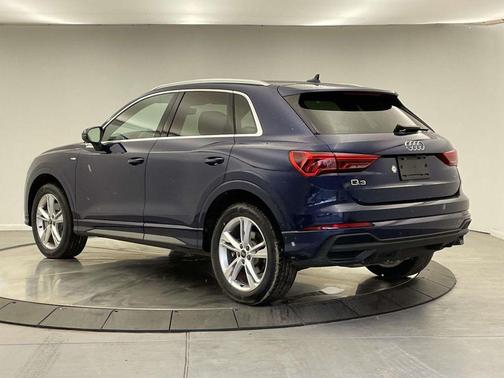 2024 Audi Q3 Premium 45 TFSI S line quattro Tiptronic