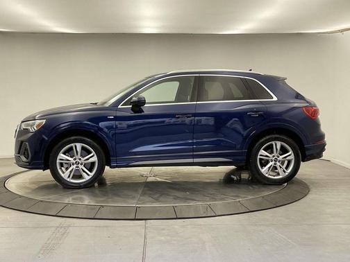2024 Audi Q3 Premium 45 TFSI S line quattro Tiptronic