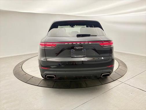2022 Porsche Cayenne Base
