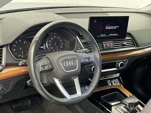 Florett Silver Metallic 2023 Audi Q5 45 S line Premium