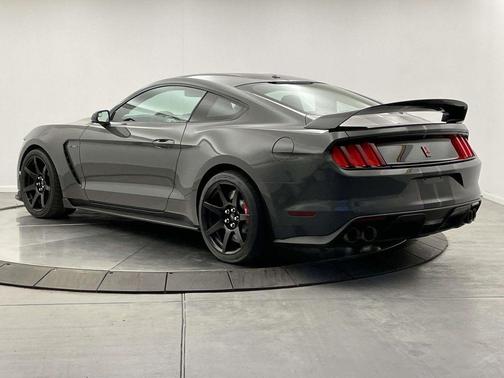 2018 Ford Shelby GT350 Base