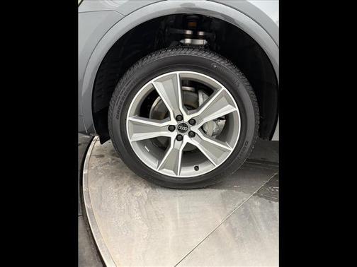 2025 Audi Q5 45 S line Premium