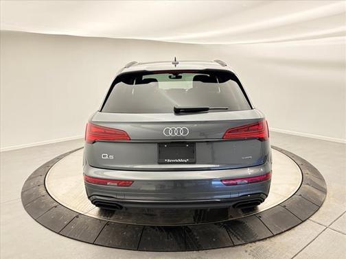 2025 Audi Q5 45 S line Premium