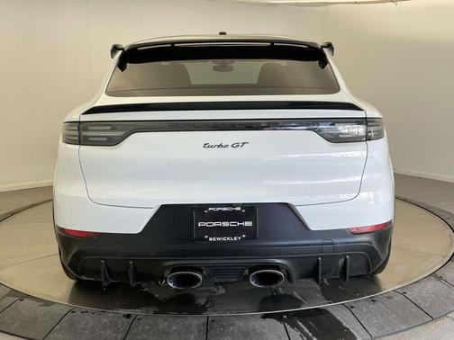 2023 Porsche Cayenne Turbo GT