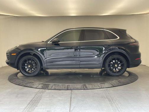 Jet Black Metallic 2019 Porsche Cayenne Cayenne