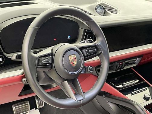 2025 Porsche Cayenne S
