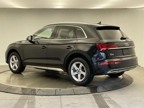 2023 Audi Q5 40 Premium