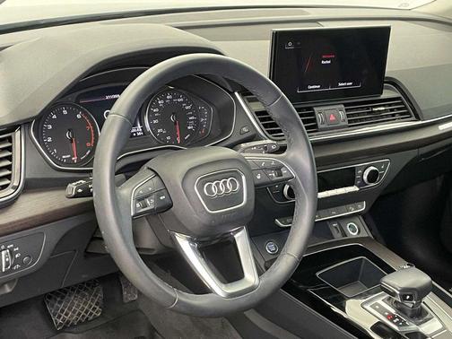 2023 Audi Q5 40 Premium