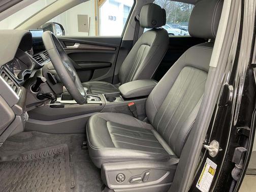 2023 Audi Q5 40 Premium