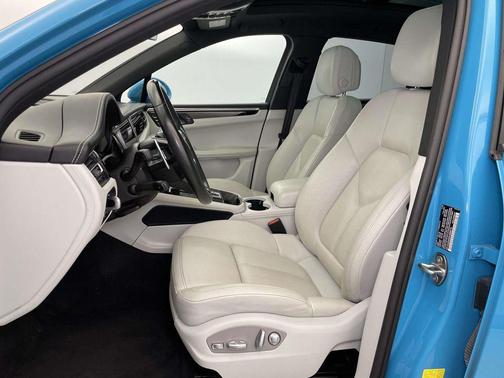 2023 Porsche Macan