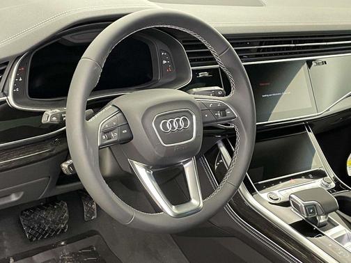 2026 Audi Q8 55 Premium Plus