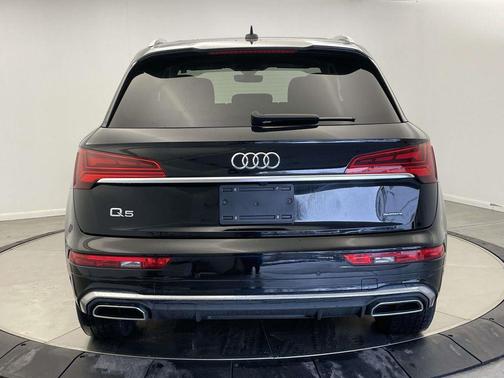 2023 Audi Q5 45 S line Premium