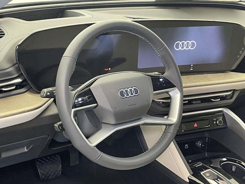Glacier White Metallic 2026 Audi Q5 Prestige TFSI quattro S tronic