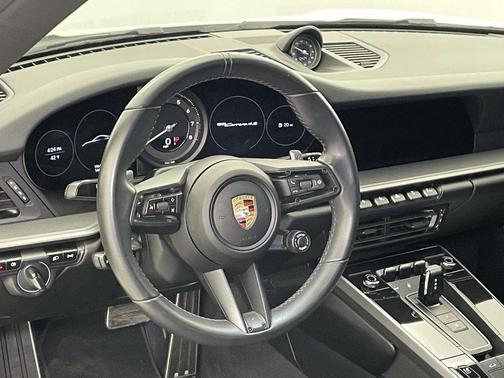 2020 Porsche 911 Carrera 4S