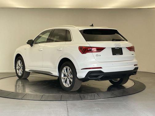 2025 Audi Q3 45 S line Premium Plus