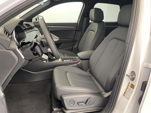 2025 Audi Q3 45 S line Premium Plus