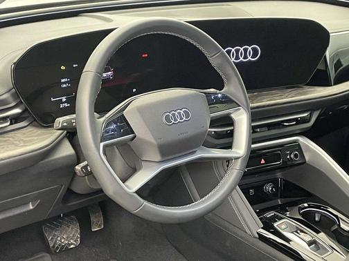 2025 Audi Q5 Premium TFSI quattro S tronic