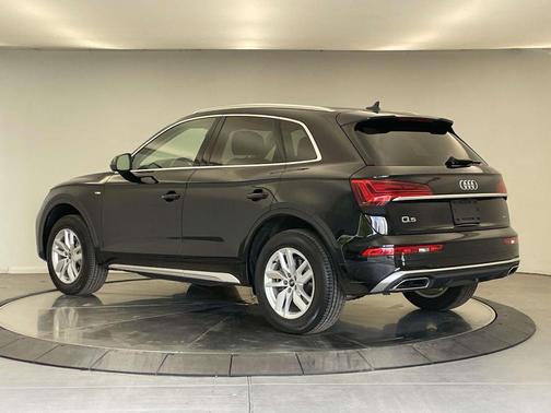 2024 Audi Q5 45 S line Premium