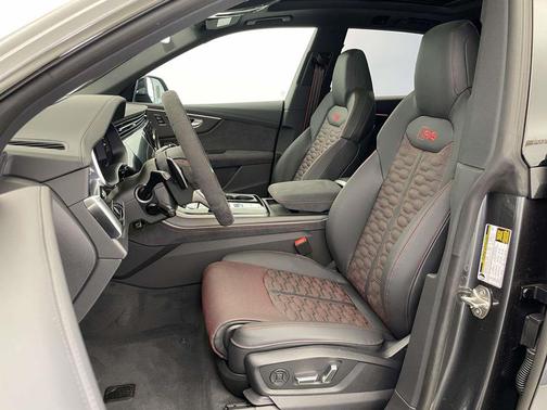 2025 Audi RS Q8 4.0T