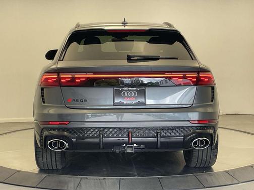 2025 Audi RS Q8 4.0T