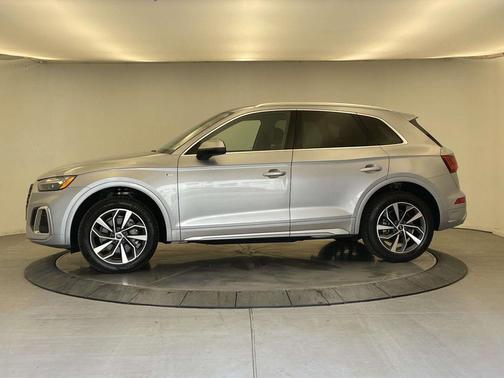 Florett Silver Metallic 2023 Audi Q5 45 S line Premium Plus