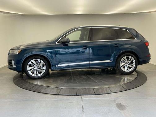 2021 Audi Q7 55 Prestige