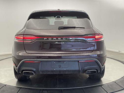Copper Ruby Metallic 2023 Porsche Macan Macan