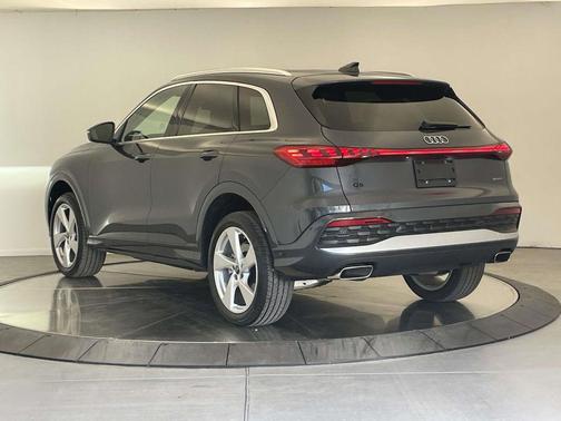 2025 Audi Q5 Premium Plus