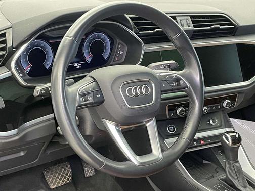 2021 Audi Q3 45 S line Premium Plus